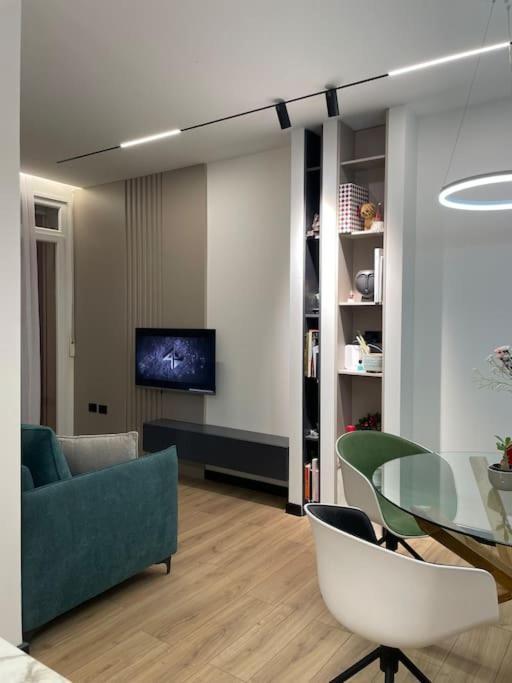 Apartament Angry Architects Apartment01 *